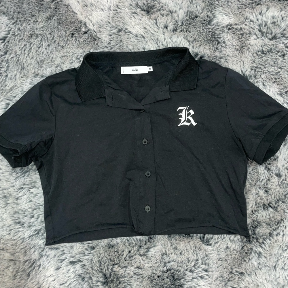 Black collared crop top